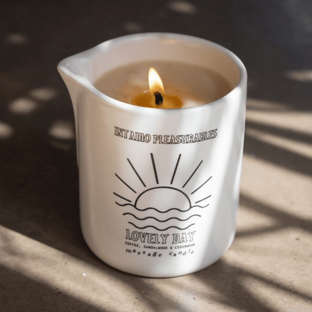 Intamo Lovely Day Massage Candle - Coffee Sandalwood Cedar - FifthGate